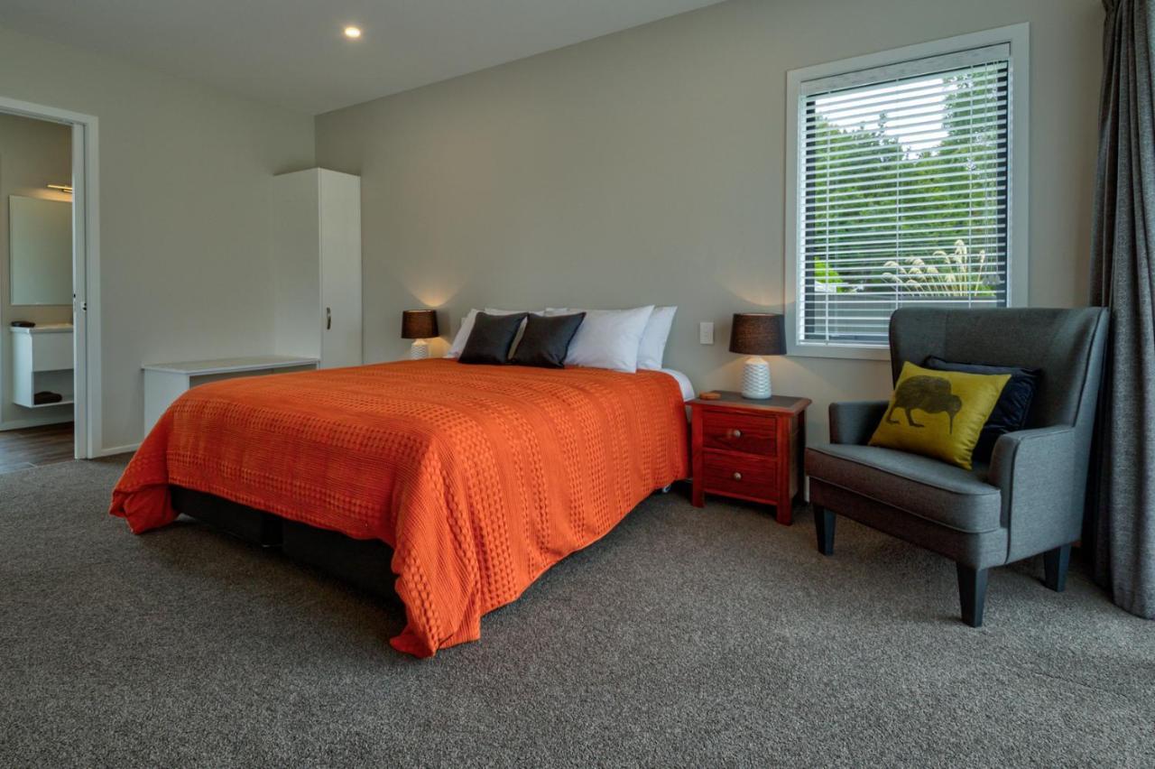 Motel Annies On Milford Te Anau Exterior foto