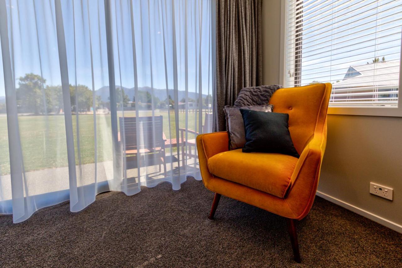 Motel Annies On Milford Te Anau Exterior foto